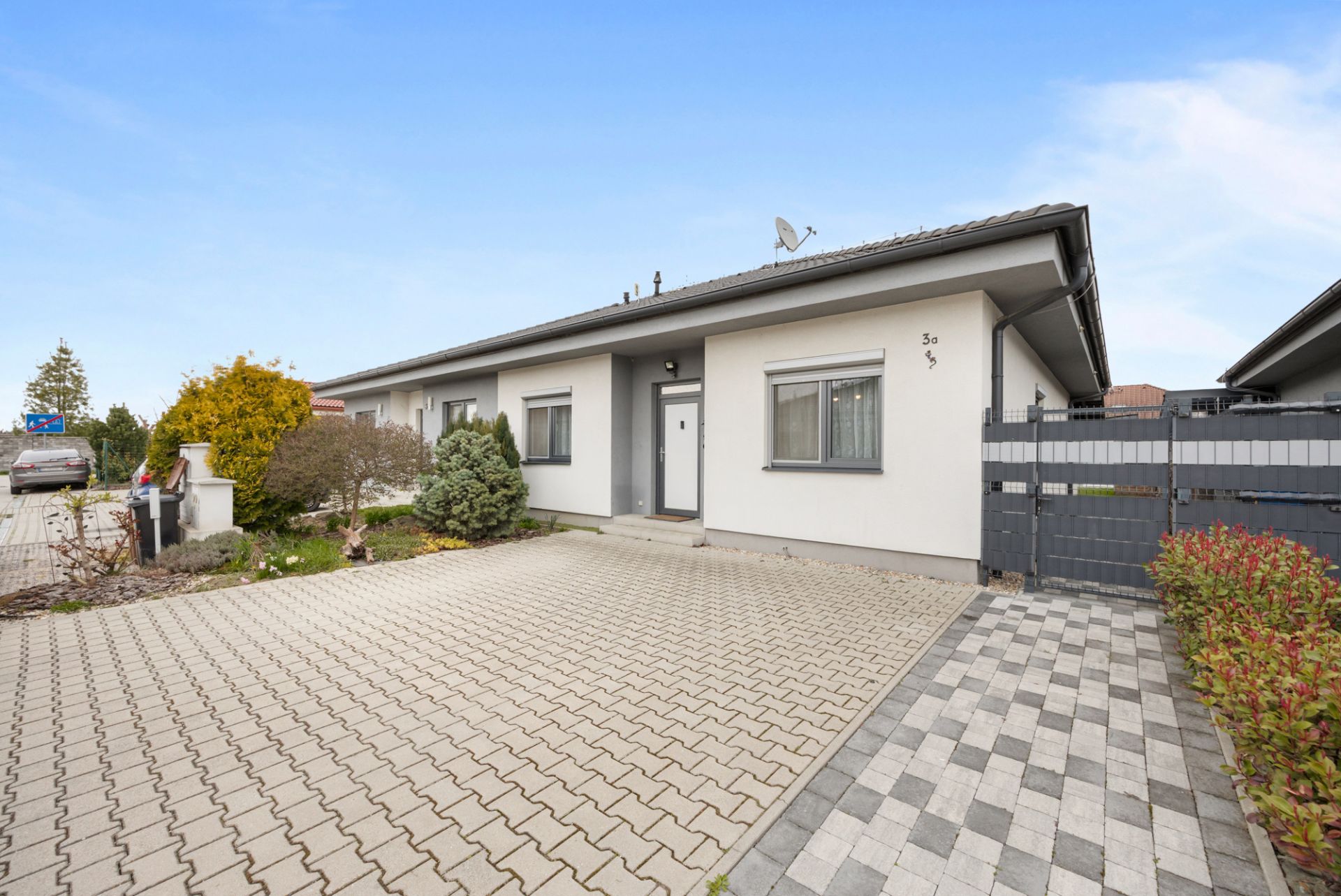 4 IZBOVÝ RODINNÝ DOM V ZÁLESÍ NA LÚČNEJ ULICI