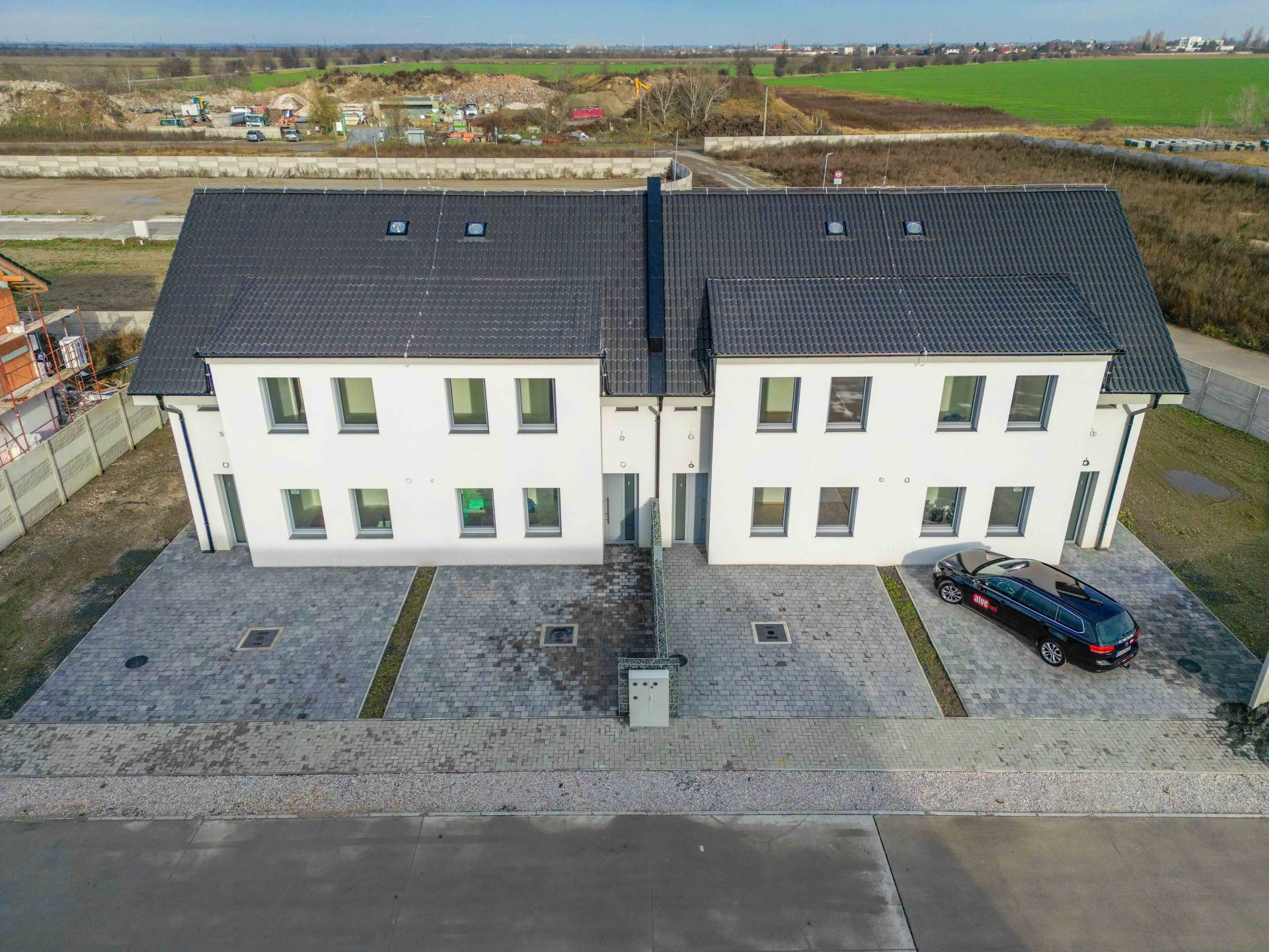 4 IZBOVÝ MEZONET S PREDZÁHRADKOU V HVIEZDOSLAVOVE