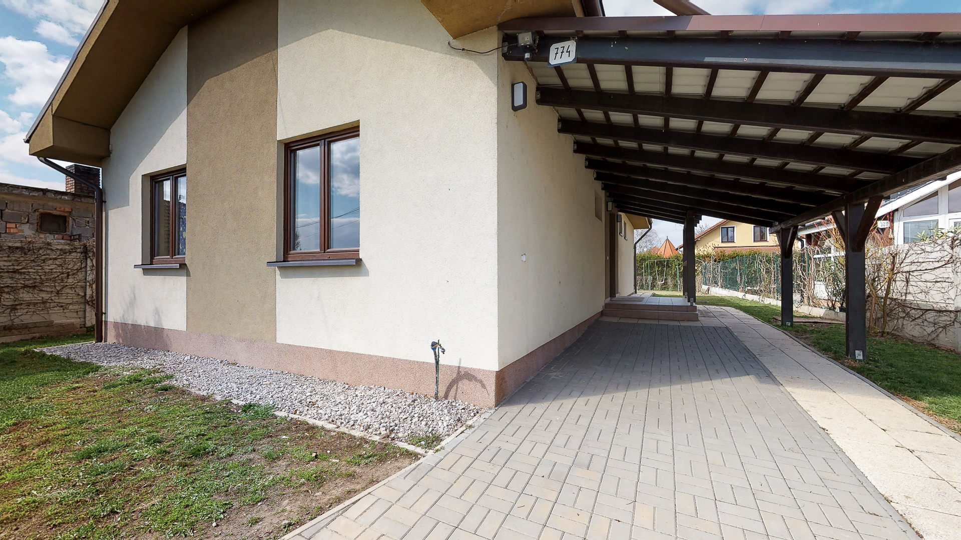 4 - izbový rodinný dom Nový Život - PREDANÉ