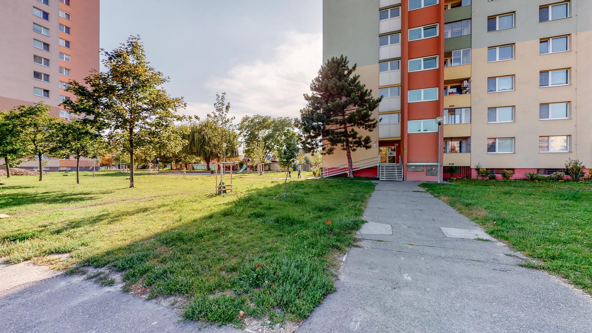 1 IZBOVÝ BYT BALTSKÁ ULICA - PREDANÉ