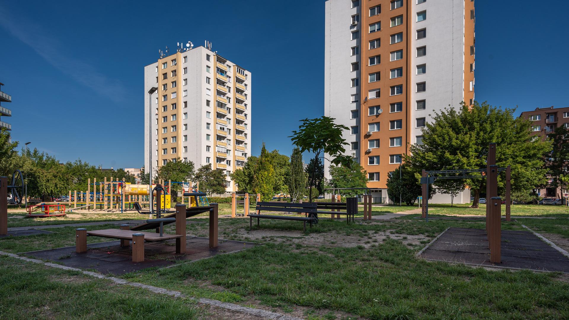 3 IZBOVÝ BYT NA KOLLÁROVEJ ULICI V SENCI - PREDANÉ