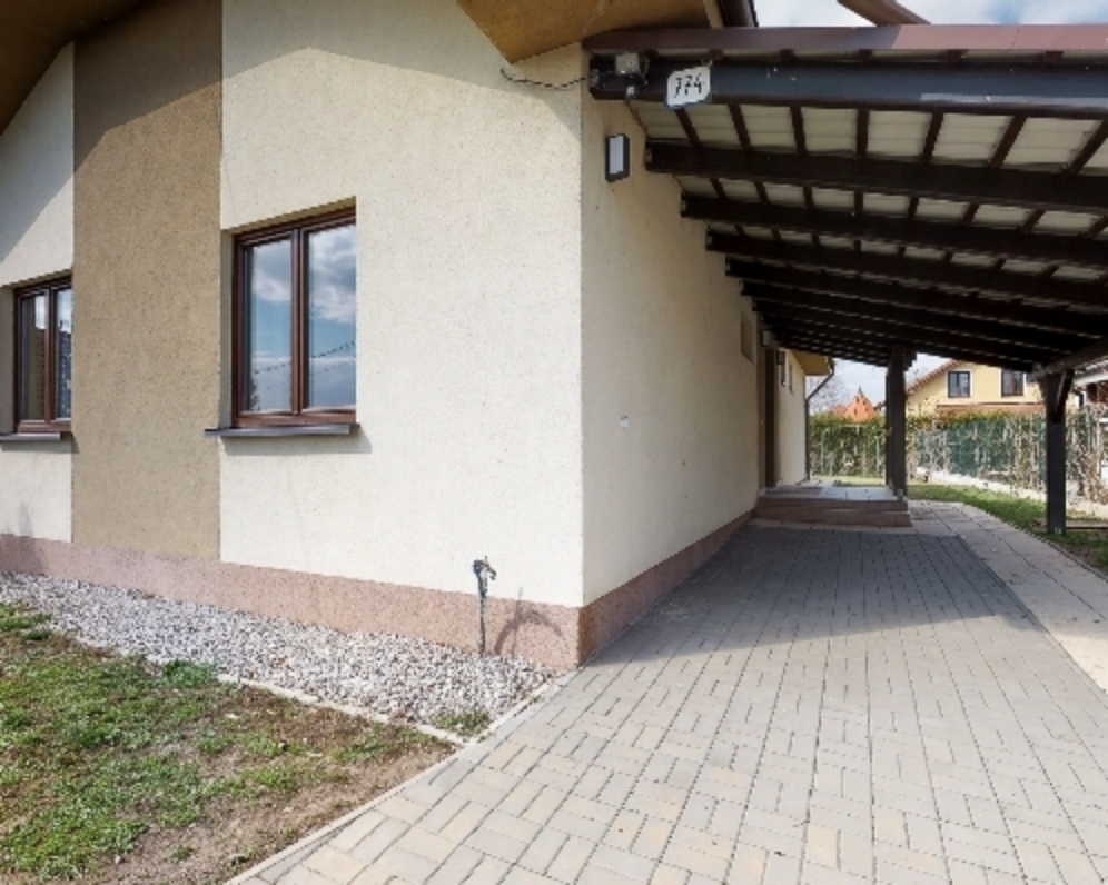 4 - izbový rodinný dom Nový Život - PREDANÉ